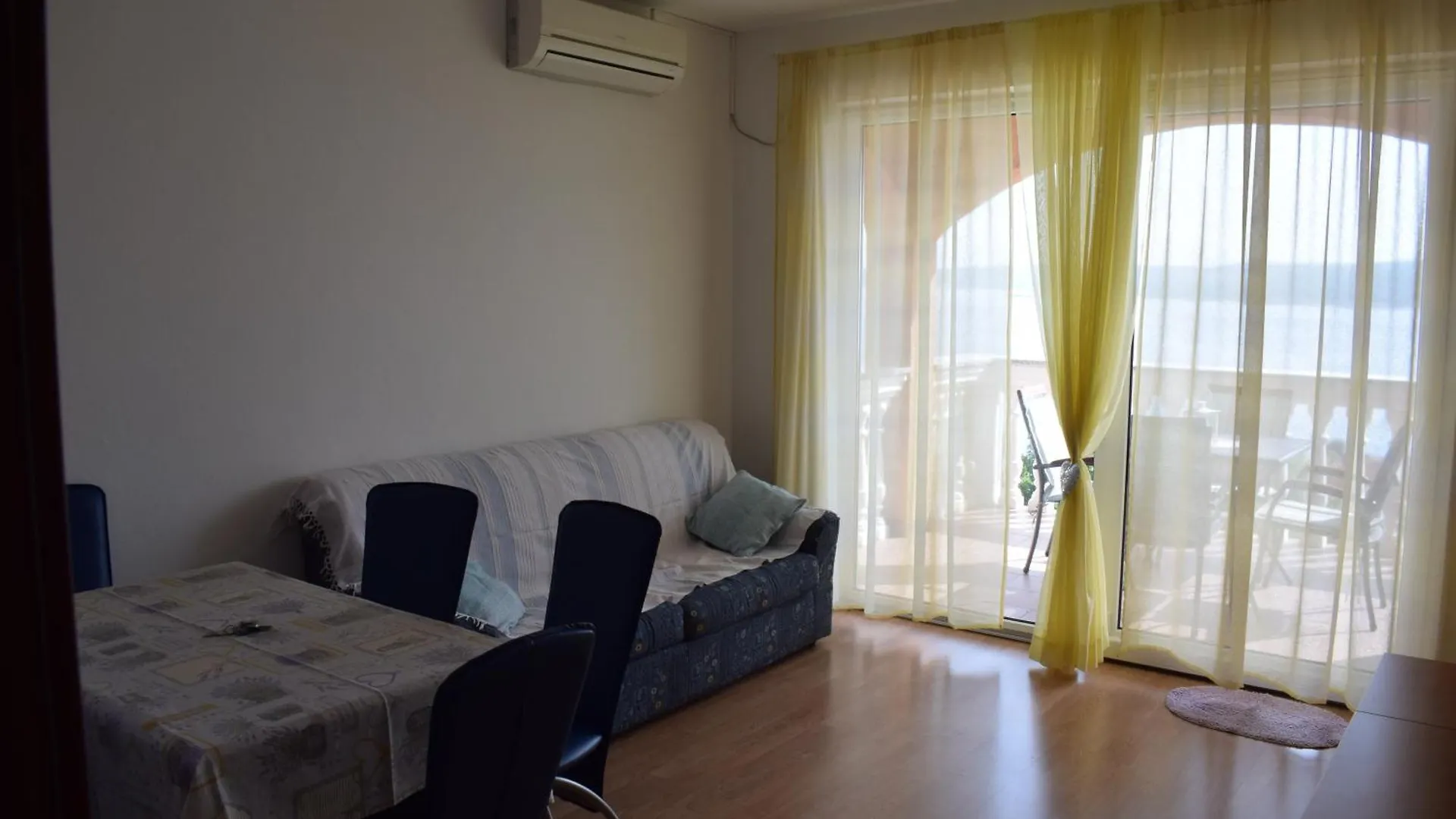 Apartments Lavanda Novi Vinodolski