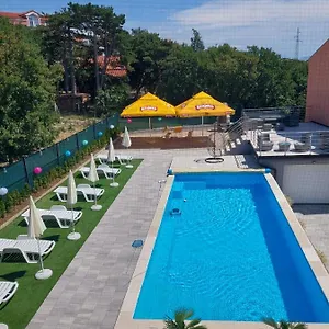  Apartment Adria